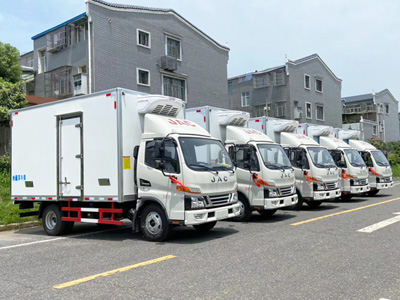 江淮駿鈴V5冷藏車 城際之間冷鏈運輸配送的好選擇